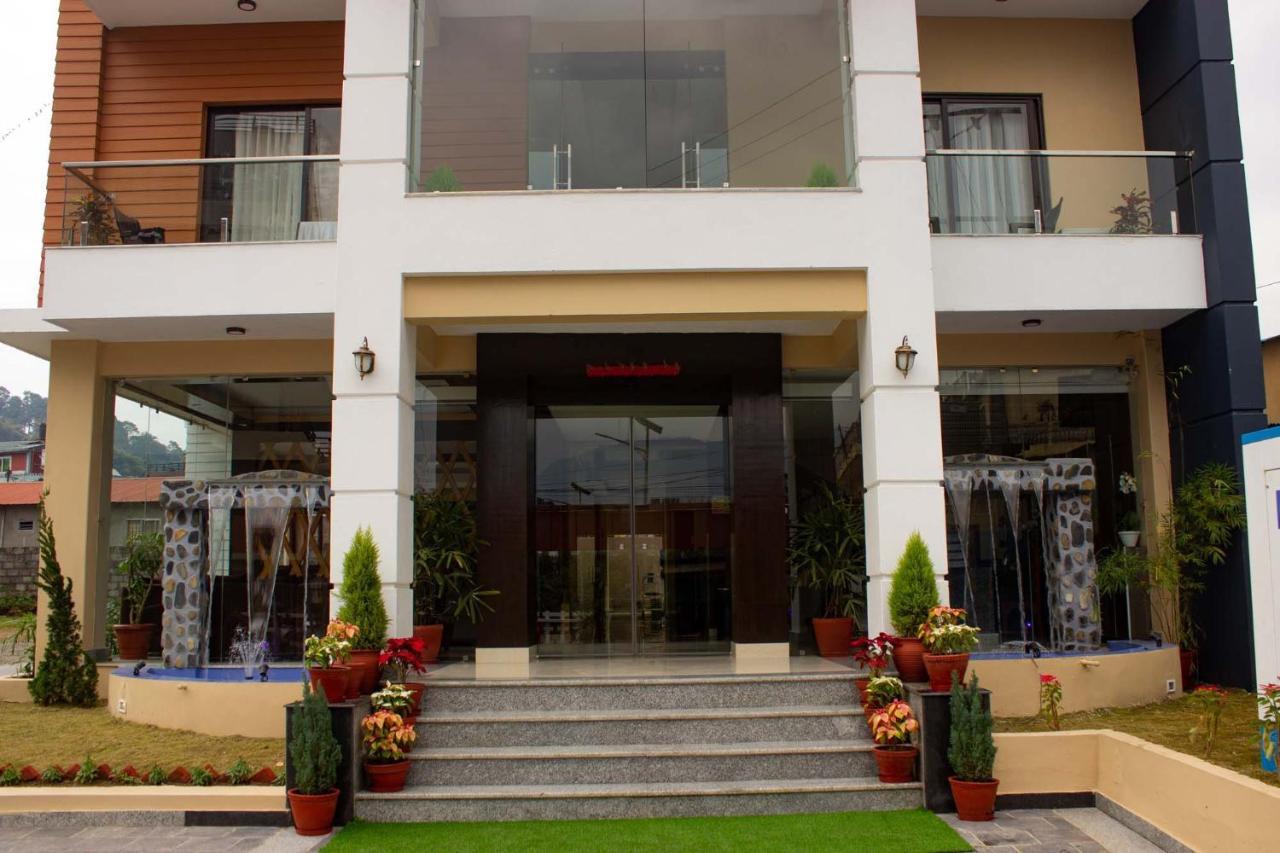 Hotel Silverline Покхара Екстер'єр фото
